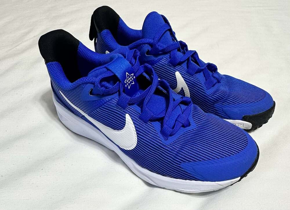 Nike Star Runner 4 Size 3Y Blue White Sneakers